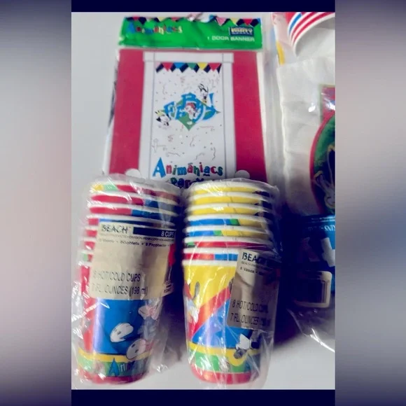 Vintage Animaniacs party decorations & supplies - Picture 6 of 12